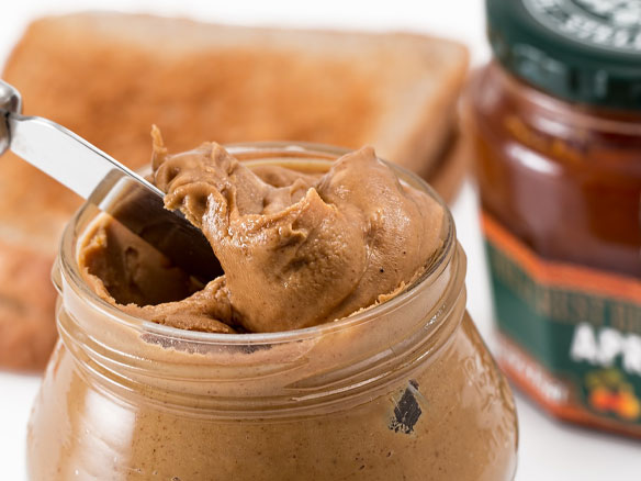 peanut butter, toast and spread